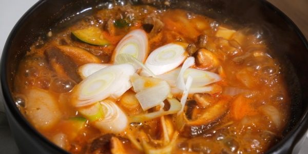 How to make super simple Gochujang Stew | Korean Gochujang Jjigae